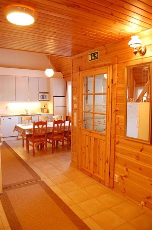 Lomaperkkioe Apartments Vuokatti Zimmer foto